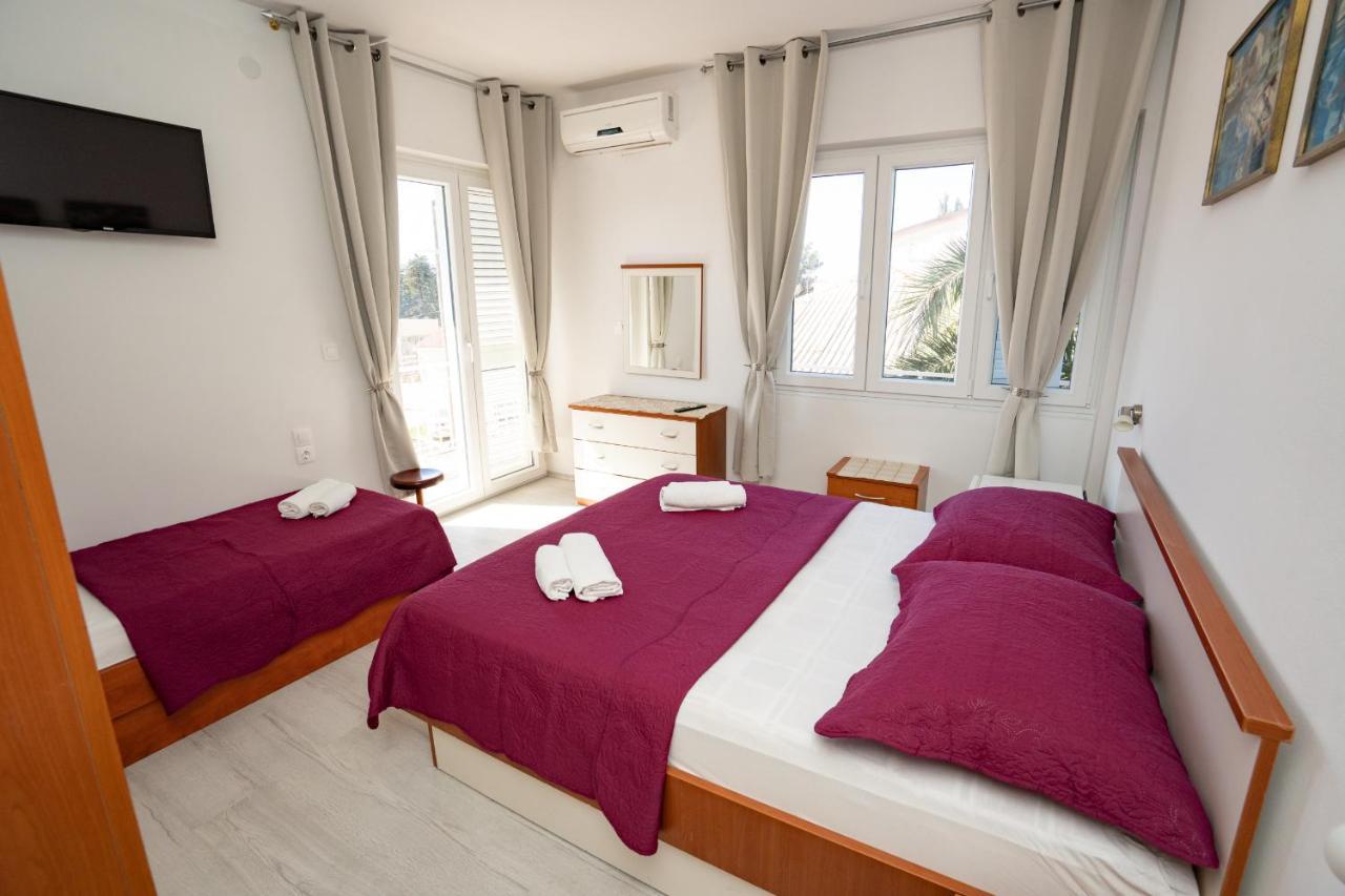 Rooms Magnolia With Pool Novalja Exterior foto